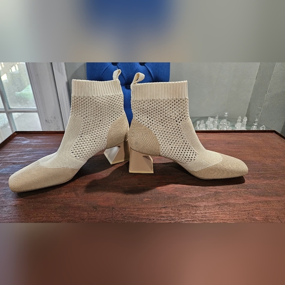 VIVAIA Square-Toe Perforated Heeled Boots(Melissa) In Cream Ivory. Size 7 - Picture 6 of 15